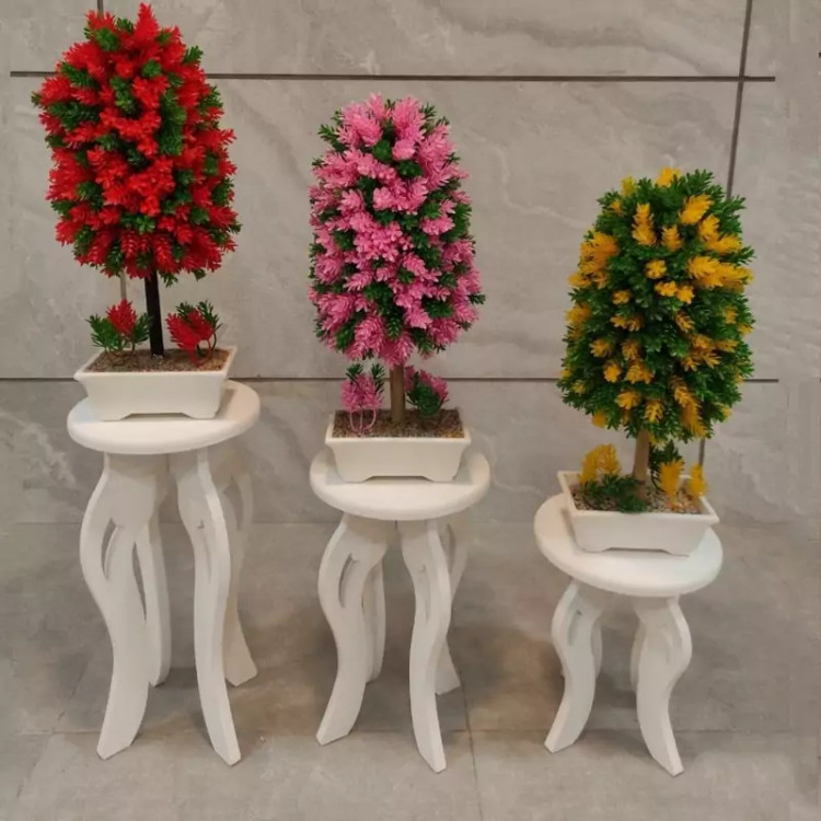 استند چهار پایه گلدان طرح هلالی رنگ سفید