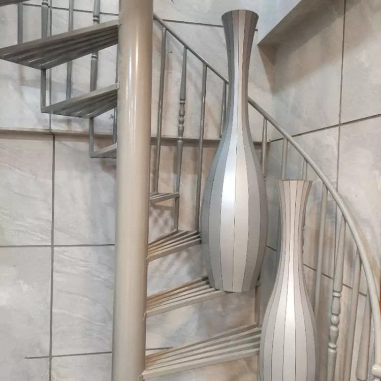 گلدان کنار سالنی 90سانتی