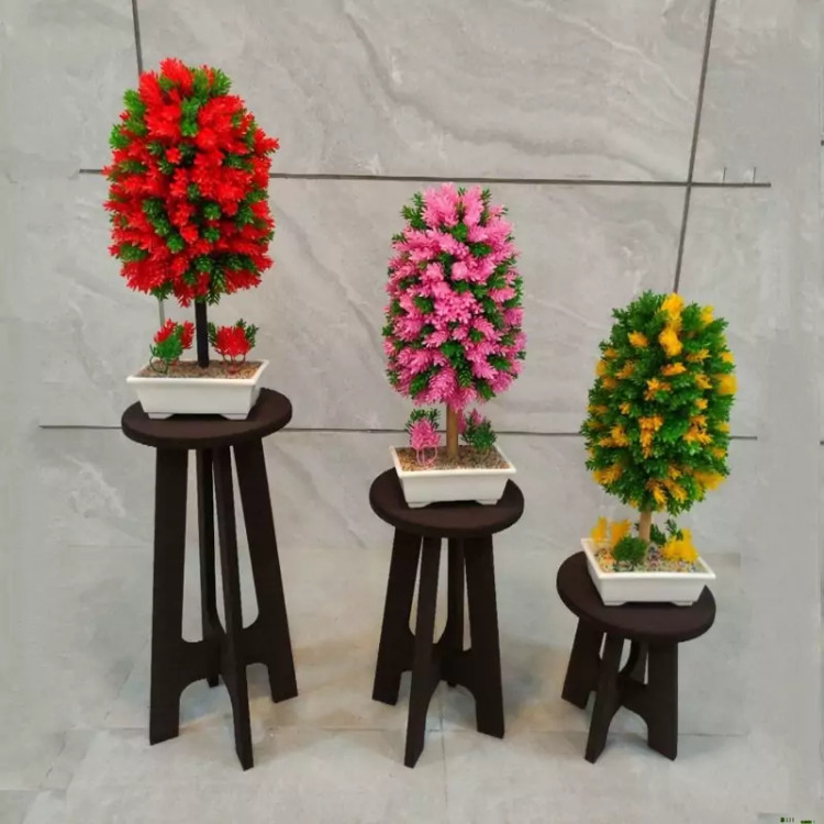 استند چهار پایه گلدان رنگ قهوه ای