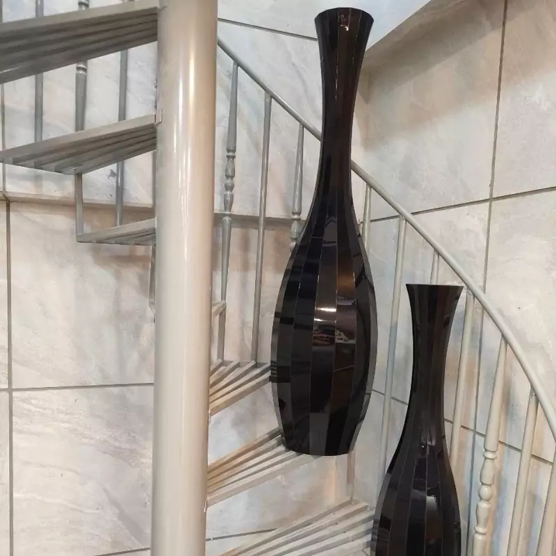 گلدان کنار سالنی مدل مشکی