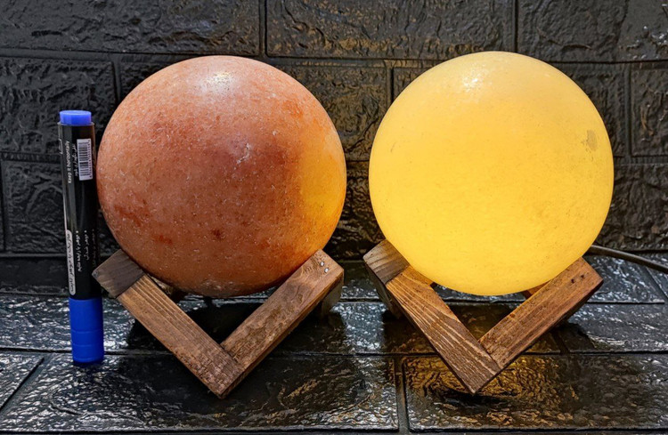 گوی سنگ نمک چراغ دار