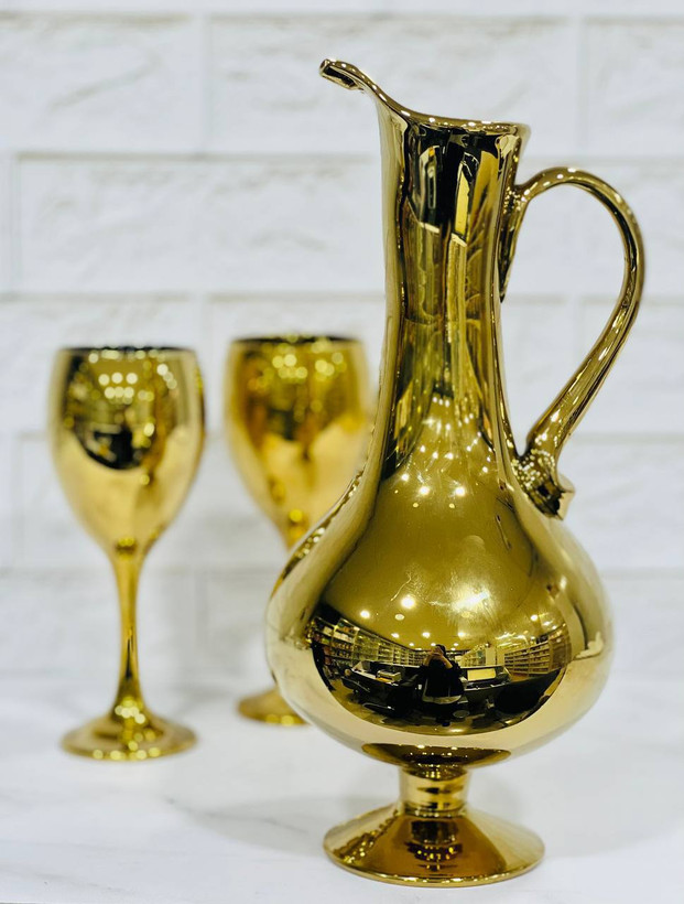 ّپارچ و لیوان طلایی