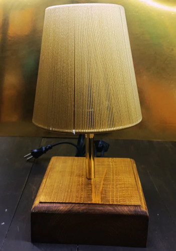 آباژور رومیزی با پایه چوب