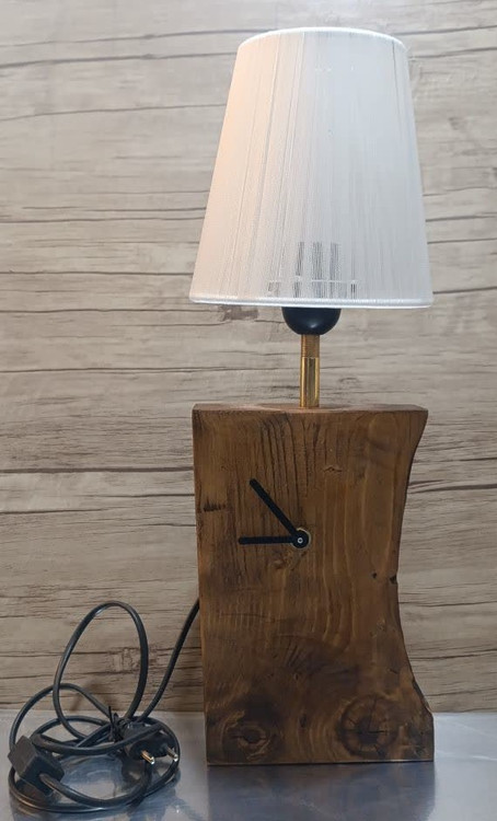 آباژور و ساعت رومیزی چوبی روستیک